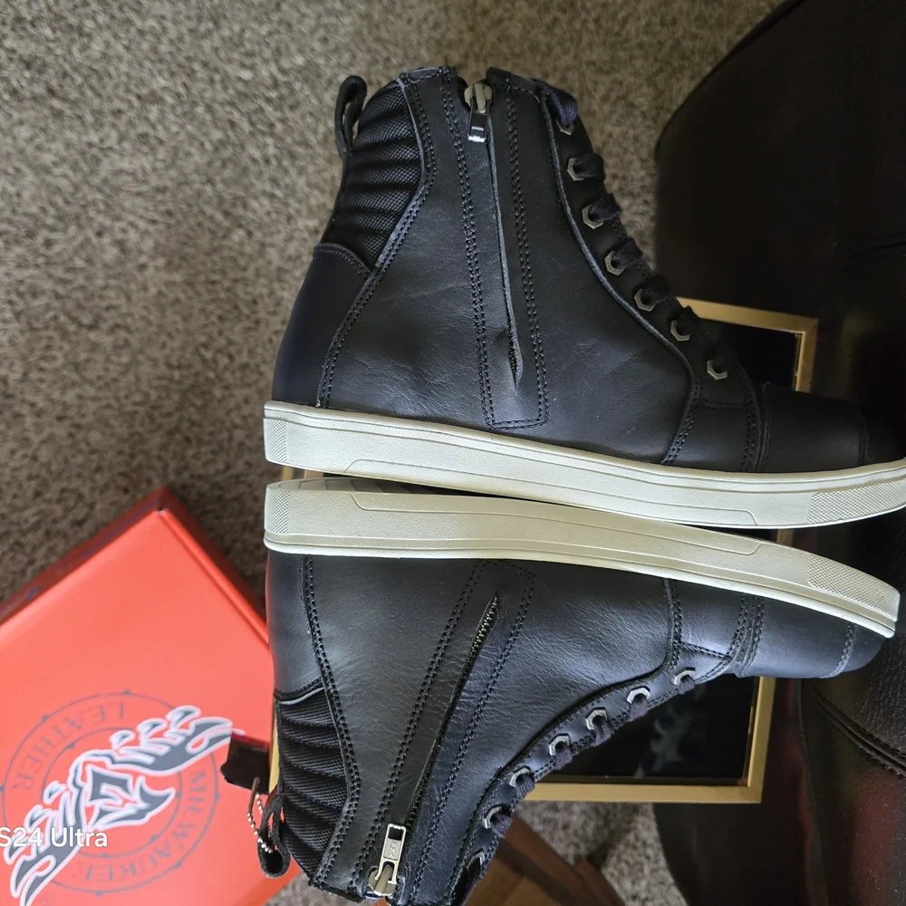 Black Leather Men's Motorcycle Boots-Brand New-Never Worn - Picture 6 of 8
